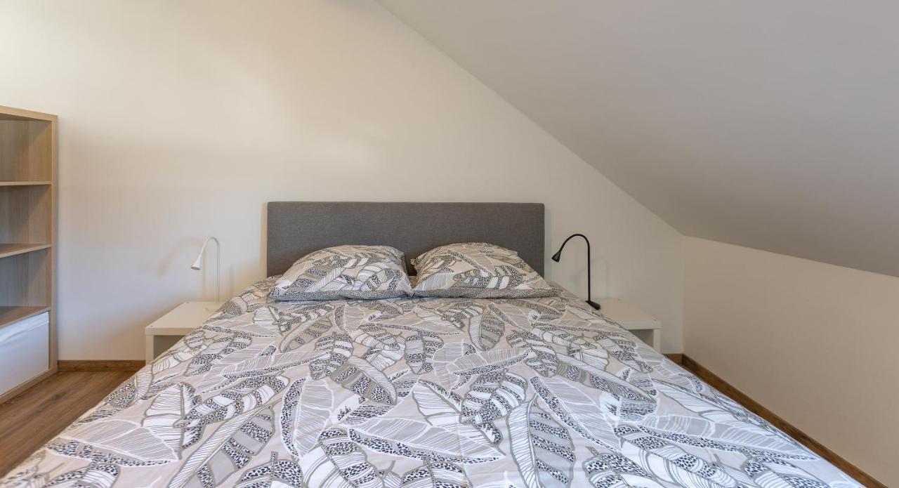 Appartement Avec Rooftop Au Centre De Malmedy Exterior photo